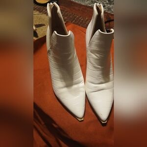 Elegant White Ankle Boots